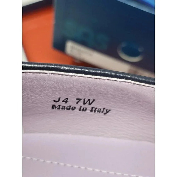 SAS Brenda Pumps Blue Striped Fabric Comfort Shoes Dress Women's Size 7W - Picture 8 of 9